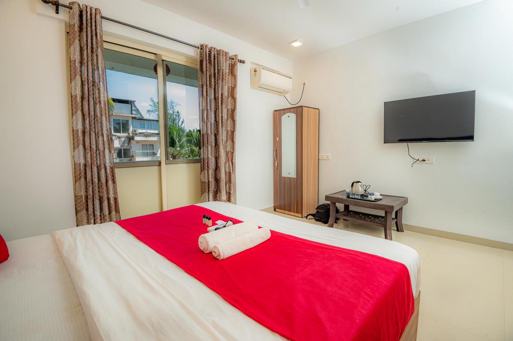 Morjim Sea Waves-Beach Front Hotel エクステリア 写真